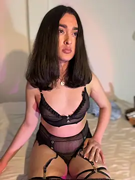 MiahWindsor online show from 12/05/25, 07:06