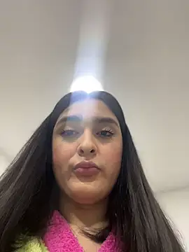 Snapshot of MiahWindsor chatting on 07/06/26, 10:23 MiahWindsor online show from 07/06/26, 10:23
