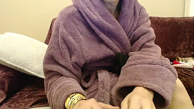 Snapshot of Galadriel chatting on 03/08/25, 06:05 Galadriel online show from 03/08/25, 06:05