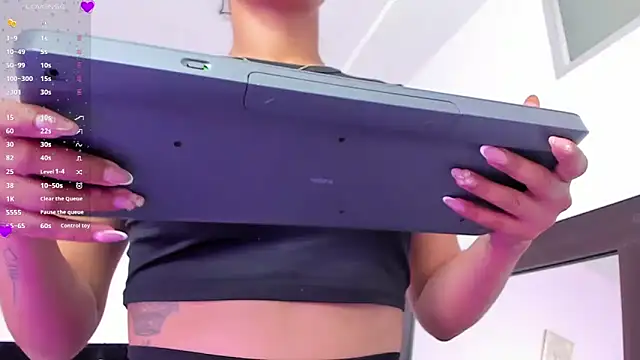 CeliWoods online show from 02/09/25, 05:33