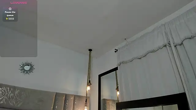 Snapshot of CeliWoods chatting on 07/04/26, 11:05 CeliWoods online show from 07/04/26, 11:05