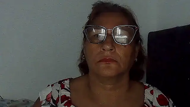 charrysexy1 online show from 11/26/25, 12:06