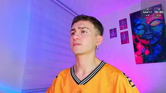 Snapshot of dimitri-bilak chatting on 04/07/26, 11:15 dimitri-bilak online show from 04/07/26, 11:15