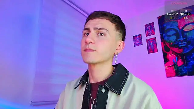 Snapshot of dimitri-bilak chatting on 04/15/26, 11:05 dimitri-bilak online show from 04/15/26, 11:05