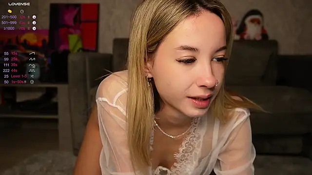 EmelyBenz online show from 11/04/25, 03:16