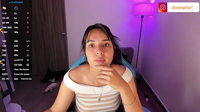 Miss Nicole online show from 02/07/26, 12:36