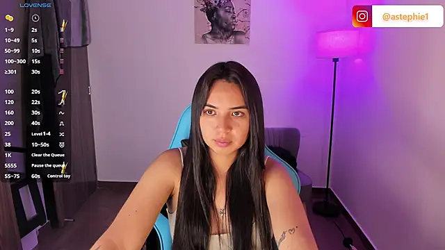 Snapshot of Miss_Nicole chatting on 03/15/26, 01:11 Miss Nicole online show from 03/15/26, 01:11