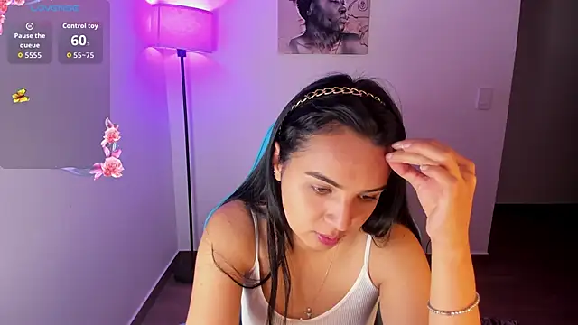 Miss Nicole online show from 04/25/26, 06:49