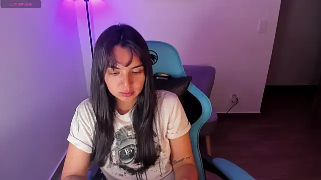 Miss Nicole online show from 05/15/26, 01:56