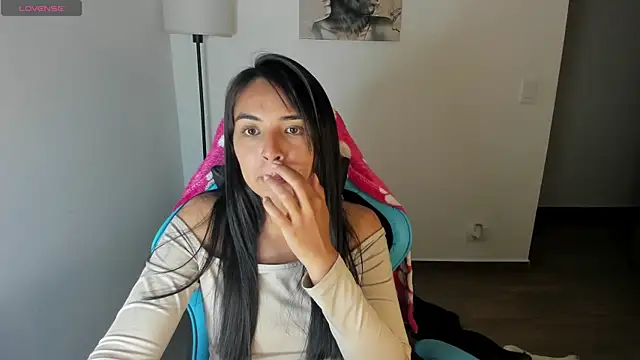 Miss Nicole online show from 05/27/26, 01:02