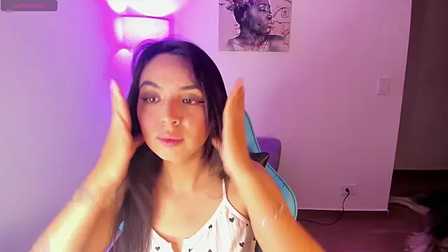 Miss Nicole online show from 06/05/26, 01:12