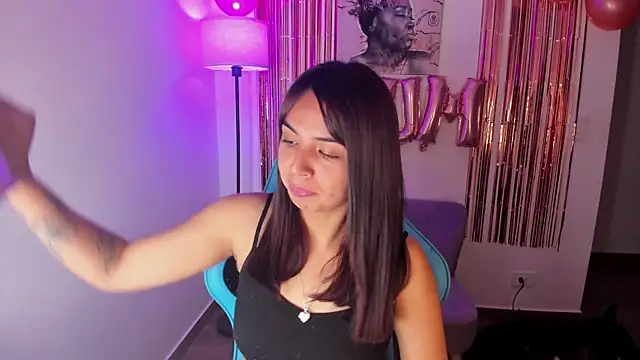 Miss Nicole online show from 06/07/26, 07:39