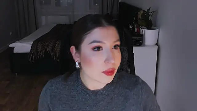 Eva Chris online show from 10/24/25, 04:47