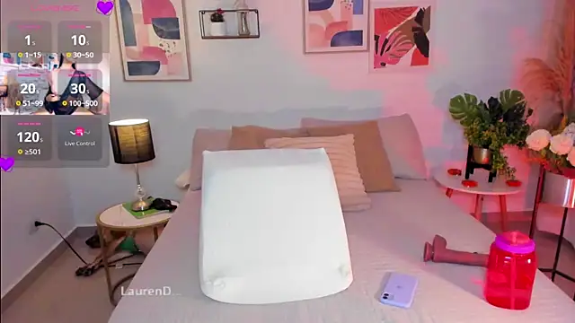 Misslaurenn online show from 02/19/25, 01:08