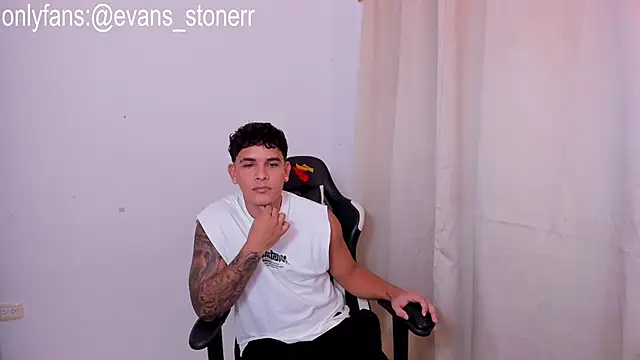 Snapshot of Evan_stoner chatting on 05/04/26, 03:46 Evan stoner online show from 05/04/26, 03:46