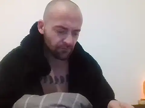 Snapshot of bigguy101 chatting on 01/03/25, 06:11 bigguy101 online show from 01/03/25, 06:11