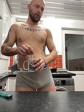 Snapshot of bigguy101 chatting on 01/04/25, 07:55 bigguy101 online show from 01/04/25, 07:55