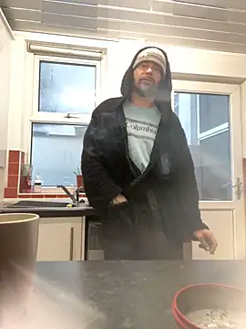 Snapshot of bigguy101 chatting on 02/22/25, 08:07 bigguy101 online show from 02/22/25, 08:07