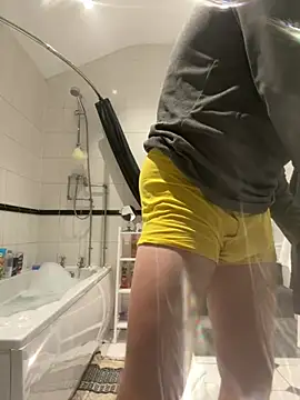 Snapshot of bigguy101 chatting on 03/10/25, 06:34 bigguy101 online show from 03/10/25, 06:34