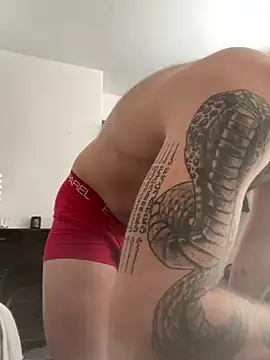 Snapshot of bigguy101 chatting on 03/20/25, 08:31 bigguy101 online show from 03/20/25, 08:31