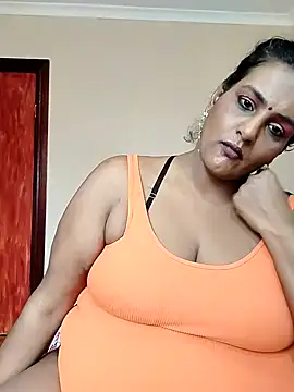 NWC4LYF online show from 11/18/25, 08:41