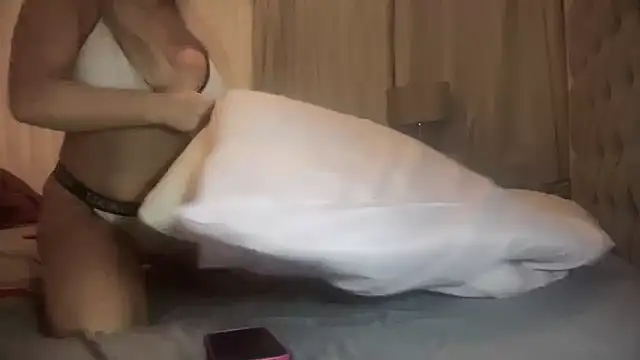 Bustyblondebabe32 online show from 03/12/26, 09:10