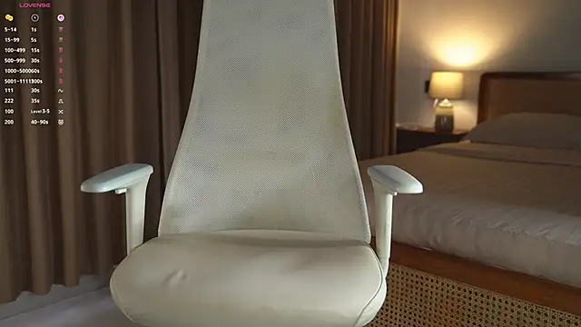 Vivian cb online show from 10/18/25, 07:42