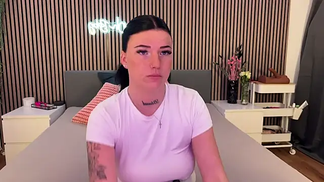 Snapshot of LizaRoxx chatting on 03/16/25, 02:55 LizaRoxx online show from 03/16/25, 02:55