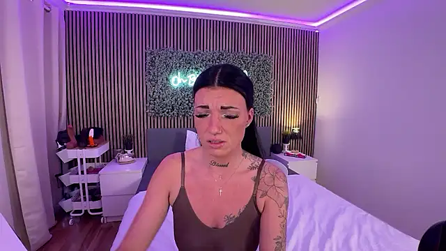 LizaRoxx online show from 01/05/26, 09:51