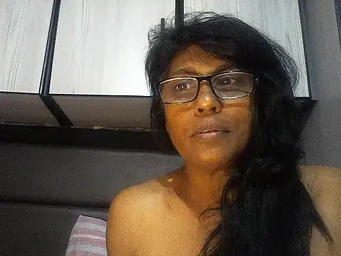 MsAttitude online show from 10/27/25, 06:28