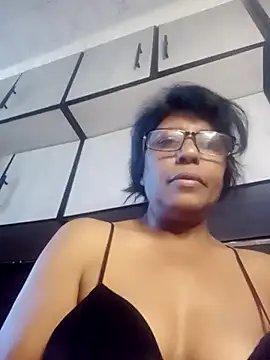 MsAttitude online show from 05/26/26, 06:42