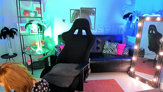 Snapshot of MistyBarnes chatting on 12/04/24, 03:32 MistyBarnes online show from 12/04/24, 03:32