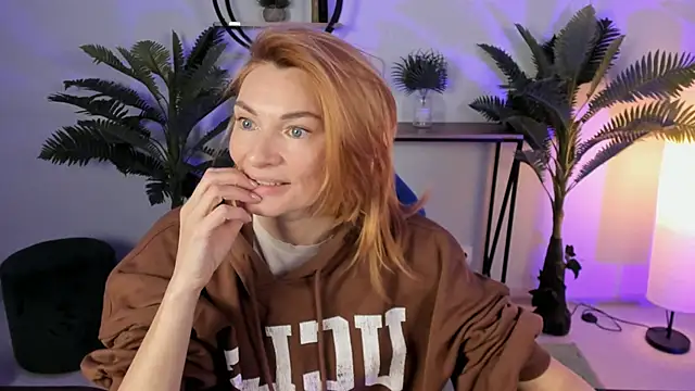 Snapshot of MistyBarnes chatting on 12/23/24, 08:44 MistyBarnes online show from 12/23/24, 08:44