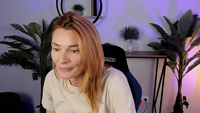 Snapshot of MistyBarnes chatting on 12/23/24, 12:08 MistyBarnes online show from 12/23/24, 12:08