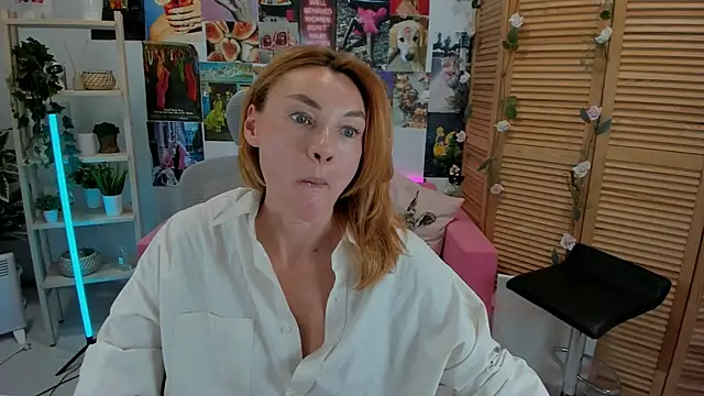 Snapshot of MistyBarnes chatting on 03/08/25, 11:37 MistyBarnes online show from 03/08/25, 11:37