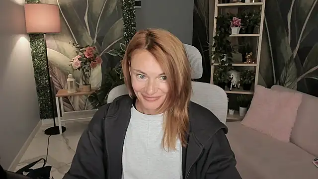 Snapshot of MistyBarnes chatting on 09/14/25, 02:38 MistyBarnes online show from 09/14/25, 02:38