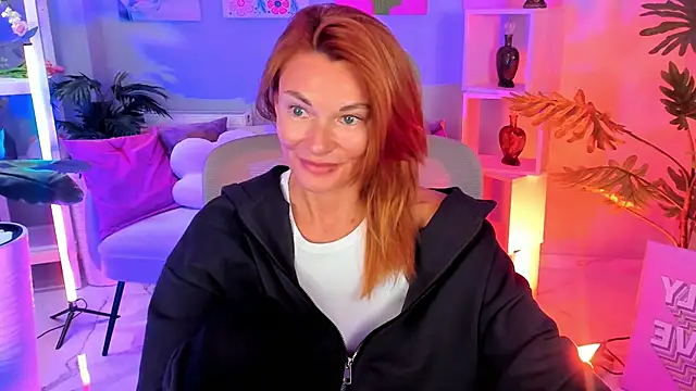 Snapshot of MistyBarnes chatting on 10/15/25, 03:01 MistyBarnes online show from 10/15/25, 03:01