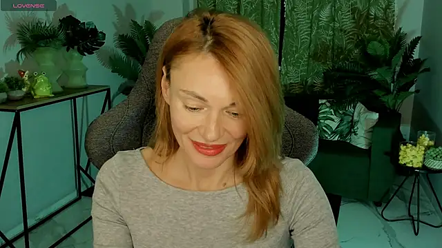 Snapshot of MistyBarnes chatting on 11/06/25, 01:45 MistyBarnes online show from 11/06/25, 01:45