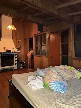 Miley and Vash online show from 11/20/25, 02:45