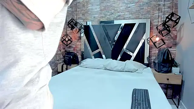 Snapshot of AcidMilo chatting on 12/16/24, 12:49 AcidMilo online show from 12/16/24, 12:49