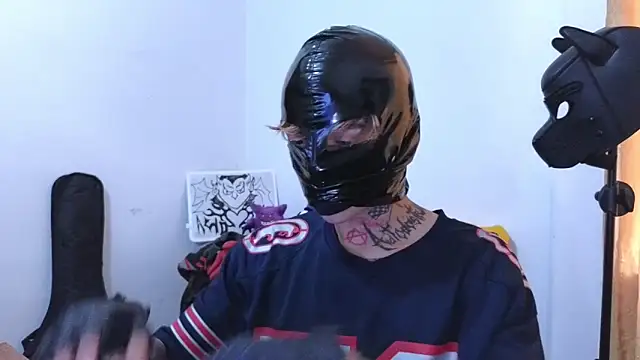 Snapshot of AcidMilo chatting on 02/10/25, 10:09 AcidMilo online show from 02/10/25, 10:09