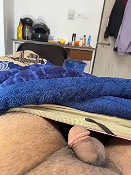 Snapshot of Mushroomhead69 chatting on 02/08/25, 04:47 Mushroomhead69 online show from 02/08/25, 04:47