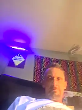 hotnicz10 online show from 11/26/25, 11:44