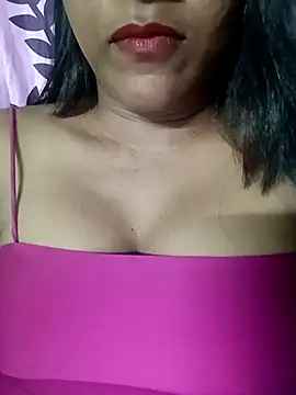 Snapshot of ANGEL_QUEEN09 chatting on 04/01/26, 01:41 ANGEL QUEEN09 online show from 04/01/26, 01:41