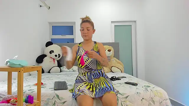 Snapshot of SEJMET_LOVE_ chatting on 01/11/25, 11:02 SEJMET LOVE online show from 01/11/25, 11:02