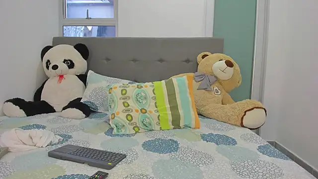 Snapshot of SEJMET_LOVE_ chatting on 01/17/25, 02:50 SEJMET LOVE online show from 01/17/25, 02:50