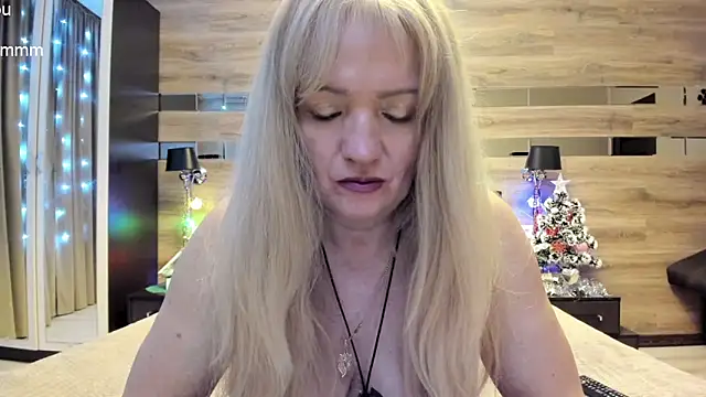 TrueFoxyyy online show from 01/29/25, 03:37