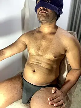 Snapshot of Lahirumadu2 chatting on 01/18/26, 03:38 Lahirumadu2 online show from 01/18/26, 03:38