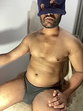 Snapshot of Lahirumadu2 chatting on 03/22/26, 04:21 Lahirumadu2 online show from 03/22/26, 04:21