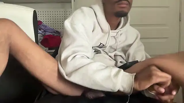 trueking01 online show from 10/23/25, 07:34